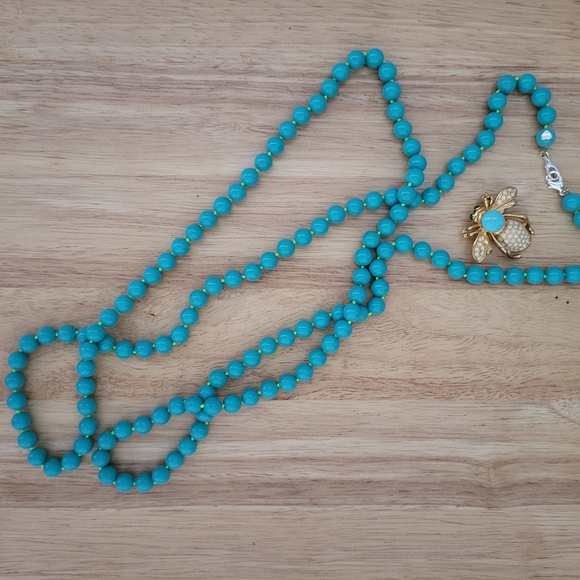 Necklace - Picture 2 of 3